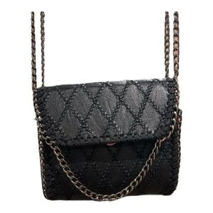 Urban Expressions Crossbody Bag
Black vegan leather‎